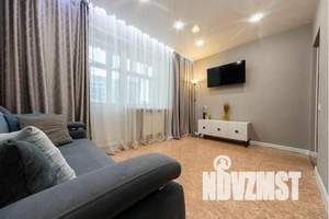 1-к квартира, посуточно, 38м2, 4/10 этаж