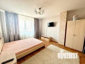 1-к квартира, посуточно, 40м2, 1/1 этаж
