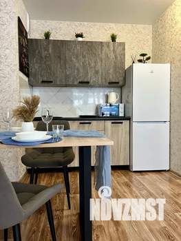 Студия квартира, посуточно, 37м2, 7/17 этаж