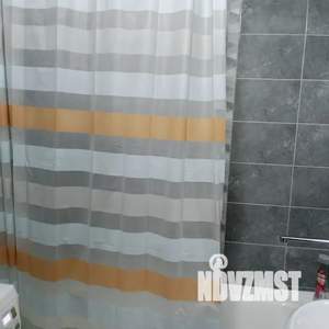 1-к квартира, посуточно, 39м2, 8/10 этаж