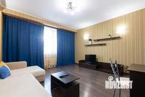 2-к квартира, посуточно, 60м2, 1/1 этаж