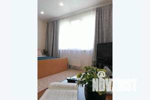 1-к квартира, посуточно, 42м2, 4/10 этаж