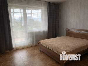 1-к квартира, посуточно, 42м2, 3/10 этаж