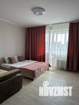 1-к квартира, посуточно, 40м2, 8/10 этаж