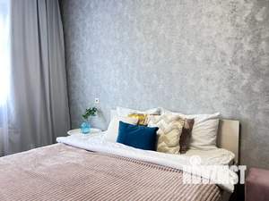 1-к квартира, посуточно, 38м2, 4/10 этаж