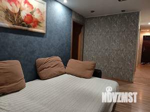 3-к квартира, посуточно, 64м2, 2/5 этаж