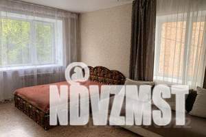 1-к квартира, посуточно, 38м2, 3/5 этаж