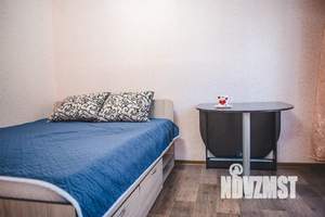 2-к квартира, посуточно, 42м2, 1/5 этаж