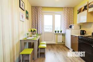 1-к квартира, посуточно, 40м2, 7/10 этаж