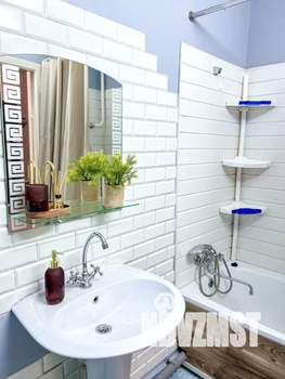 1-к квартира, посуточно, 40м2, 1/1 этаж