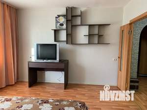 1-к квартира, посуточно, 42м2, 3/10 этаж