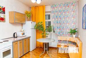 1-к квартира, посуточно, 53м2, 4/17 этаж