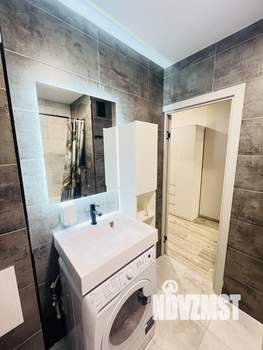 Студия квартира, посуточно, 40м2, 5/25 этаж