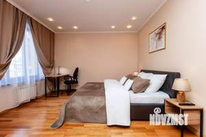 3-к квартира, посуточно, 138м2, 1/1 этаж