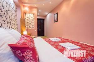 1-к квартира, посуточно, 60м2, 1/1 этаж