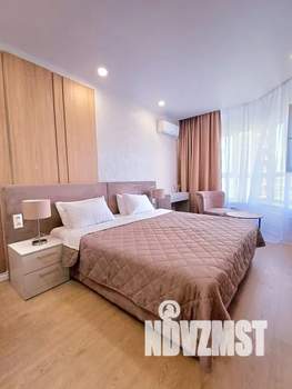 Студия квартира, посуточно, 31м2, 12/18 этаж