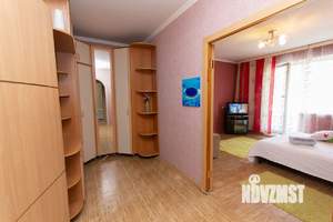 1-к квартира, посуточно, 42м2, 8/10 этаж