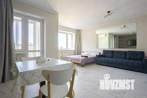 Студия квартира, посуточно, 42м2, 12/17 этаж