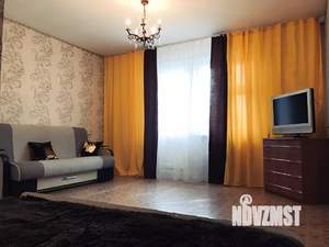 1-к квартира, посуточно, 37м2, 4/10 этаж