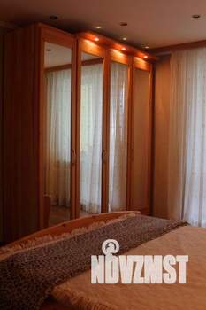 2-к квартира, посуточно, 48м2, 1/1 этаж