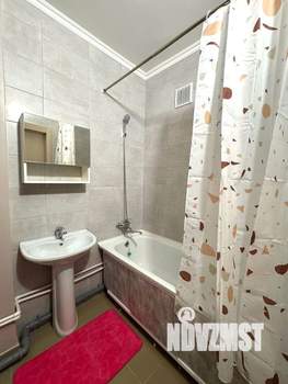1-к квартира, посуточно, 40м2, 7/25 этаж