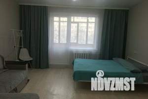 1-к квартира, посуточно, 38м2, 2/9 этаж