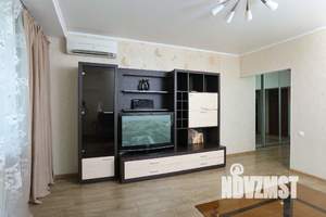 2-к квартира, посуточно, 60м2, 1/1 этаж