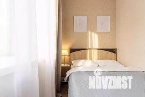 1-к квартира, посуточно, 44м2, 9/21 этаж