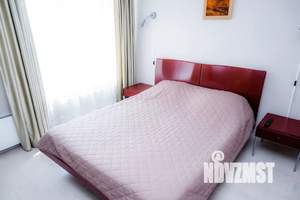 1-к квартира, посуточно, 42м2, 17/24 этаж