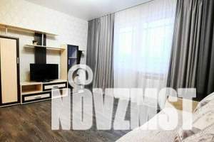 1-к квартира, посуточно, 42м2, 3/10 этаж