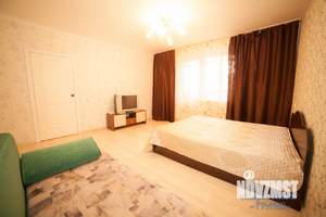 1-к квартира, посуточно, 42м2, 2/10 этаж