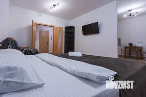 1-к квартира, посуточно, 47м2, 1/1 этаж