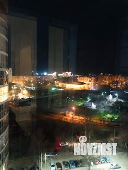 1-к квартира, посуточно, 38м2, 13/16 этаж