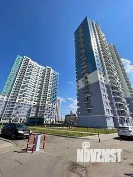 Студия квартира, посуточно, 35м2, 3/25 этаж