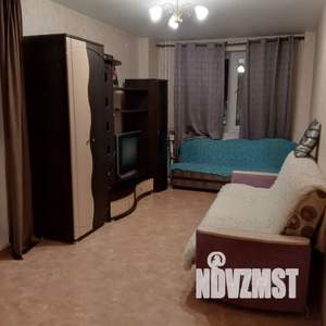 1-к квартира, посуточно, 40м2, 3/17 этаж