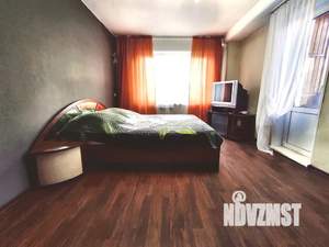 1-к квартира, посуточно, 35м2, 6/9 этаж