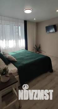 Студия квартира, посуточно, 30м2, 18/25 этаж