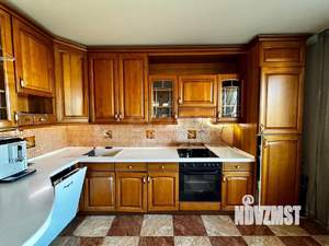 5-к квартира, на длительный срок, 143м2, 8/10 этаж