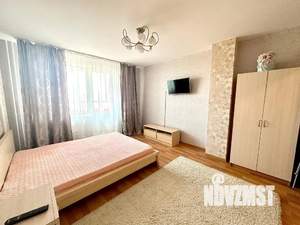 1-к квартира, посуточно, 40м2, 14/14 этаж