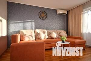 2-к квартира, посуточно, 65м2, 10/10 этаж