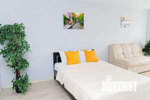 Студия квартира, посуточно, 38м2, 6/9 этаж