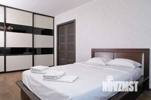 1-к квартира, посуточно, 50м2, 8/10 этаж