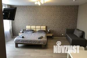 1-к квартира, посуточно, 39м2, 23/23 этаж