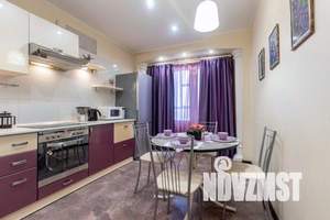 2-к квартира, посуточно, 60м2, 17/25 этаж