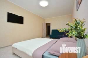 1-к квартира, посуточно, 42м2, 1/1 этаж