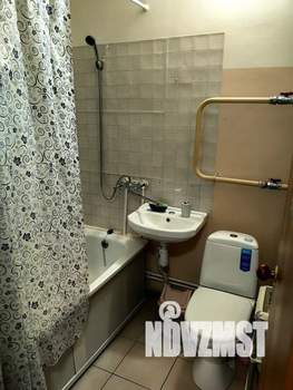 1-к квартира, посуточно, 35м2, 2/18 этаж