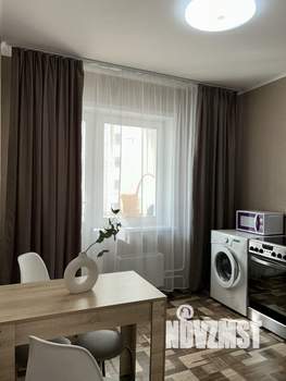 1-к квартира, посуточно, 38м2, 7/25 этаж
