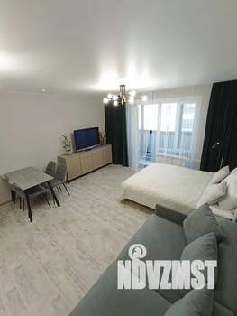 Студия квартира, посуточно, 39м2, 10/17 этаж