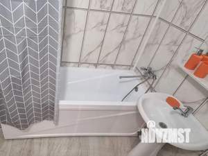 Студия квартира, посуточно, 28м2, 3/20 этаж