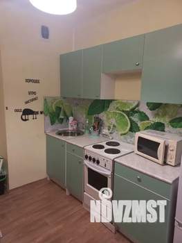 Студия квартира, посуточно, 40м2, 9/10 этаж